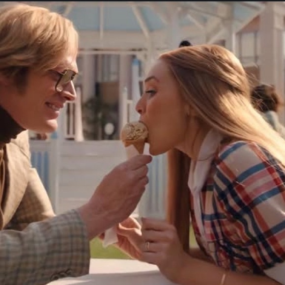 WandaVision • Ep 3:  Cafeteria Lady Smock Uniform - Picture 5 of 11